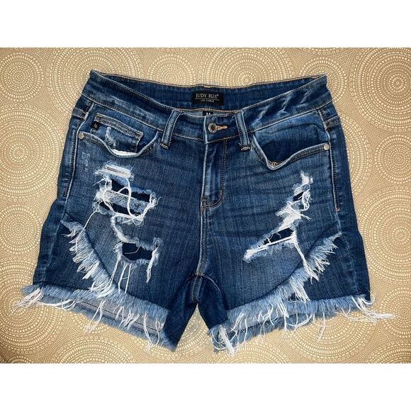 Judy Blue Los Angeles medium wash distressed denim jean shorts - Picture 1 of 3